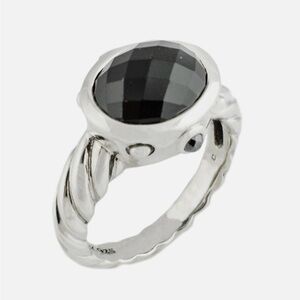 Sophisticated Silver Ring with Black Gemstone